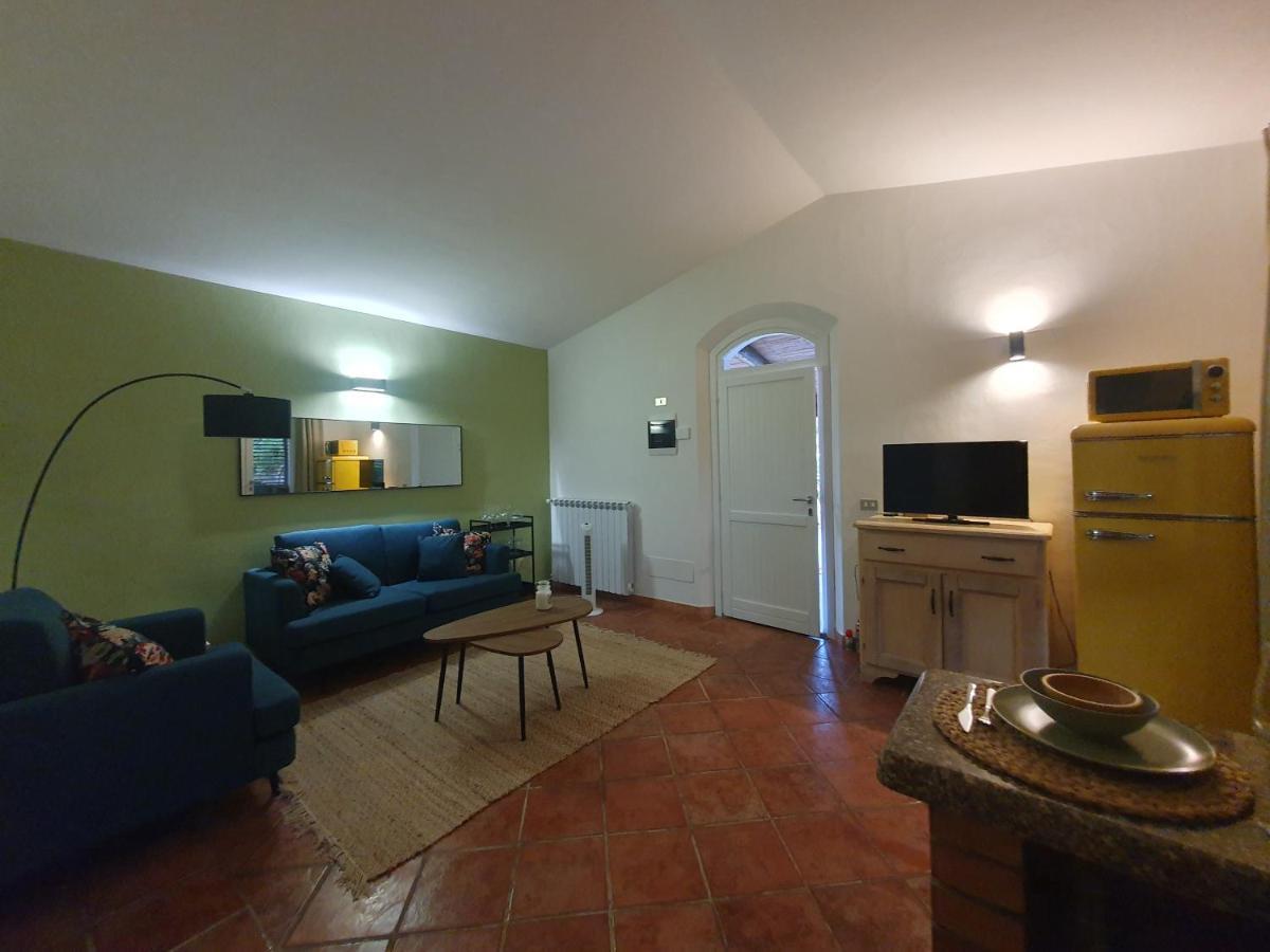 Suite Mirialveda San Pantaleo Dış mekan fotoğraf