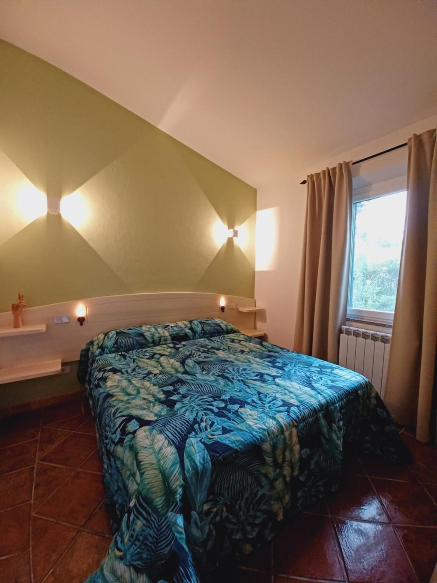 Suite Mirialveda San Pantaleo Dış mekan fotoğraf